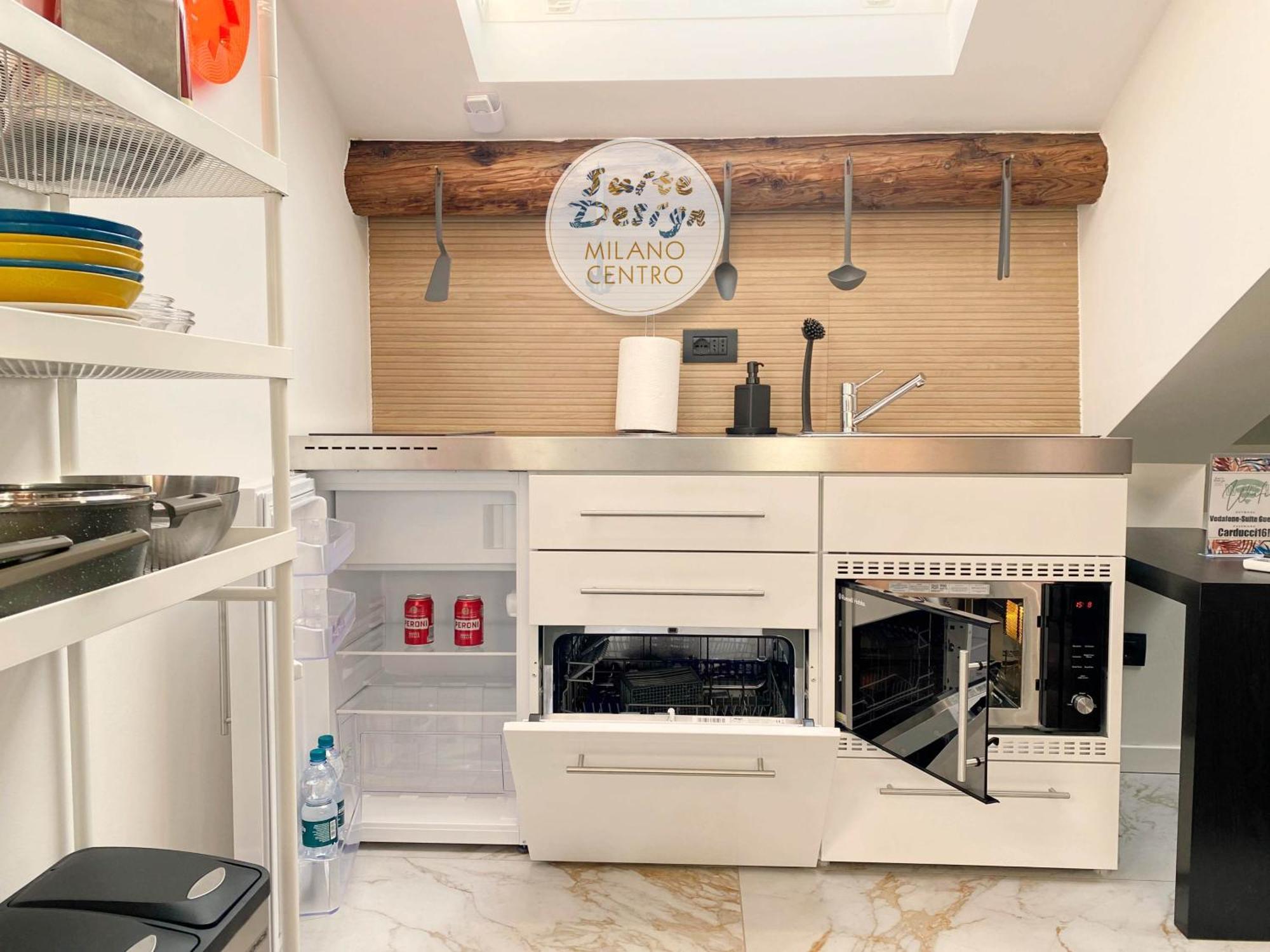 Suite Design Milano Centro Castello-Sforzesco-Cenacolo Екстериор снимка